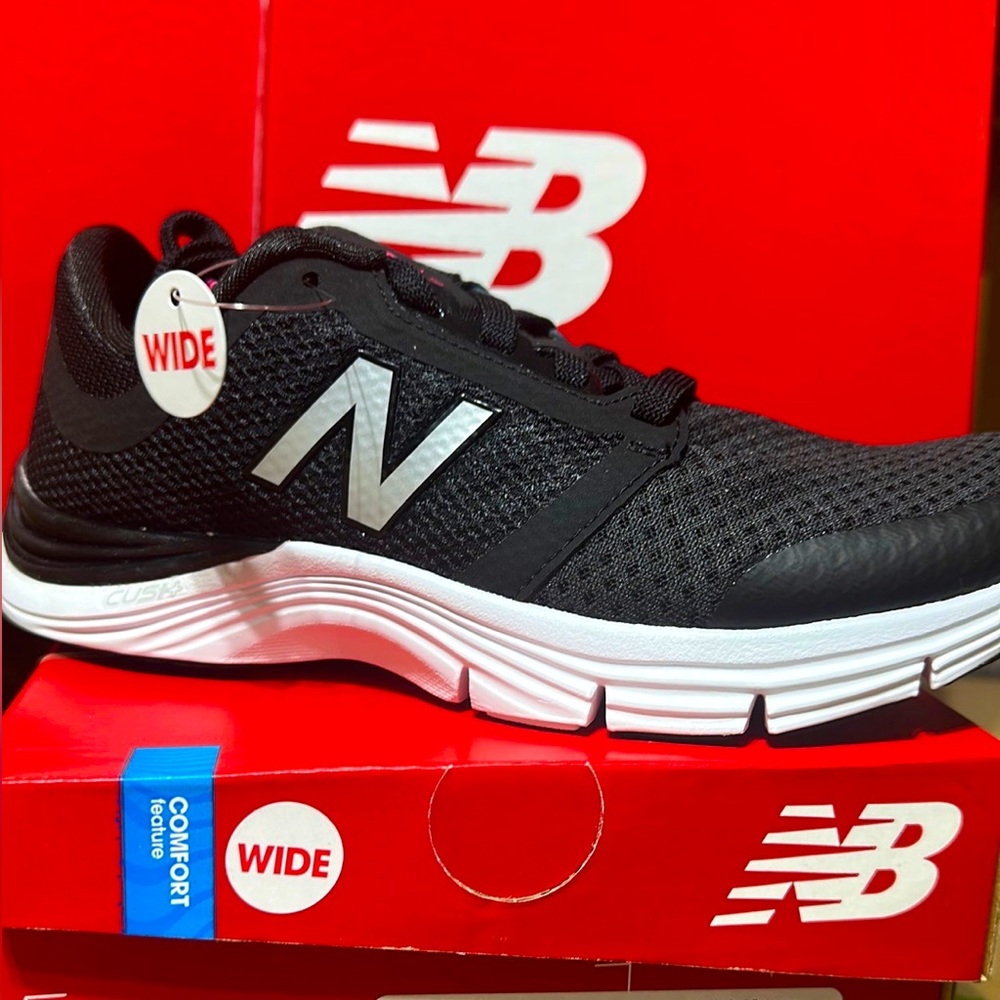 New Balance VX700 Size 5W Black New in Box!